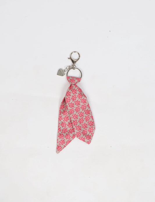 Tie keychain silke Iwasasari